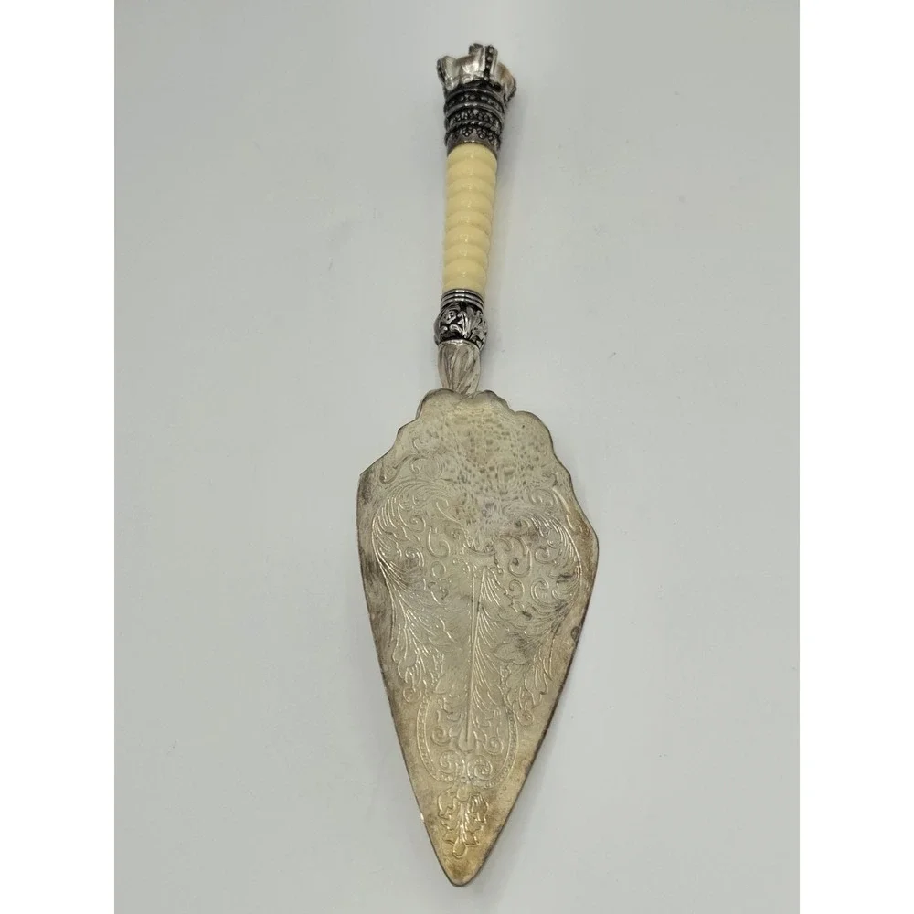 Vintage International Silver Co Silverplate‎ Cake Server Faux Bone Handle